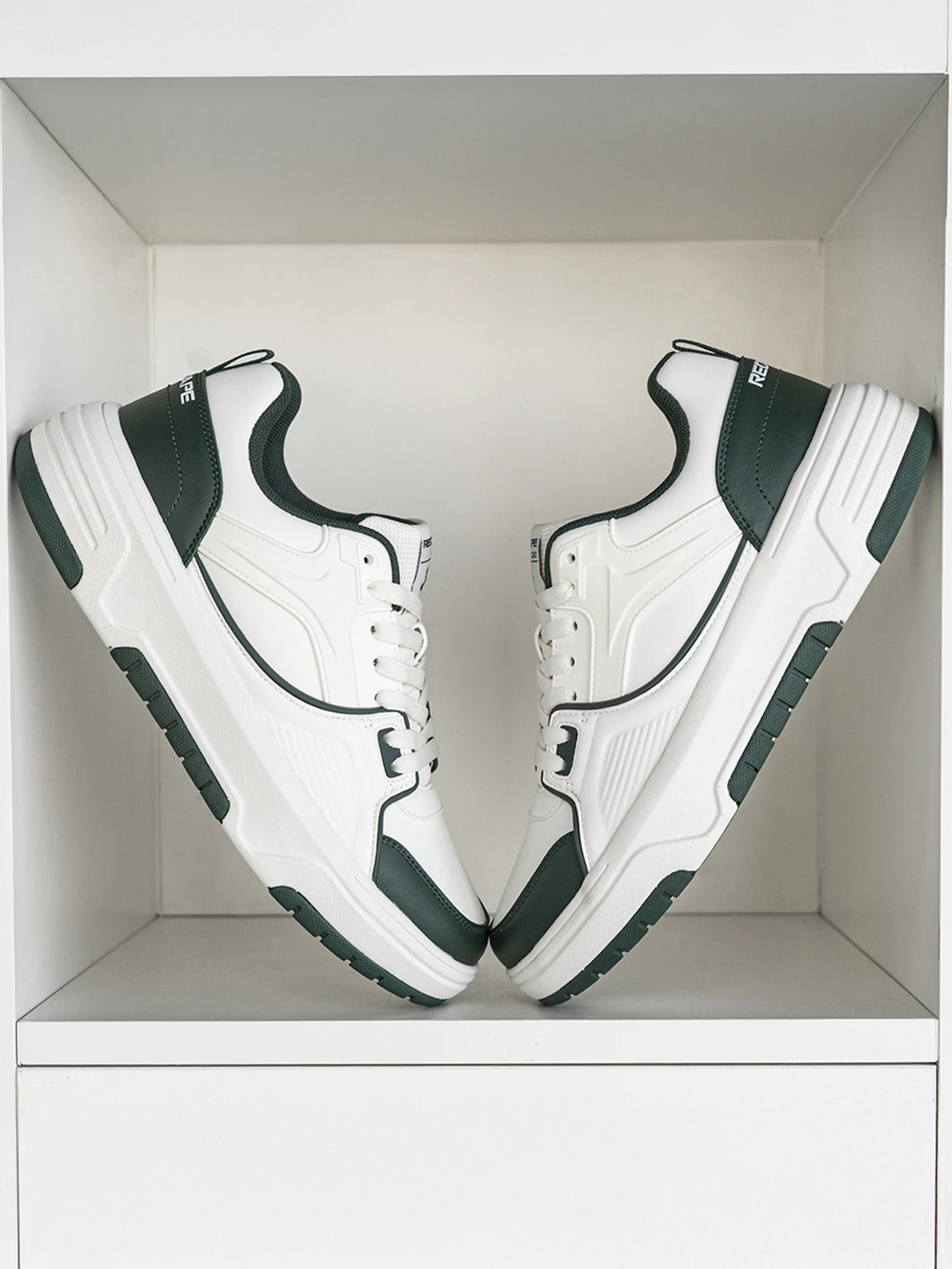 Red Tape Classic Men’s Casual Low-Top Sneakers – White & Green Lifestyle Streetwear Shoes (RSL1325)
