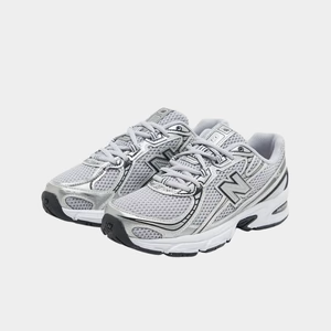 New Balance 740 Shoes