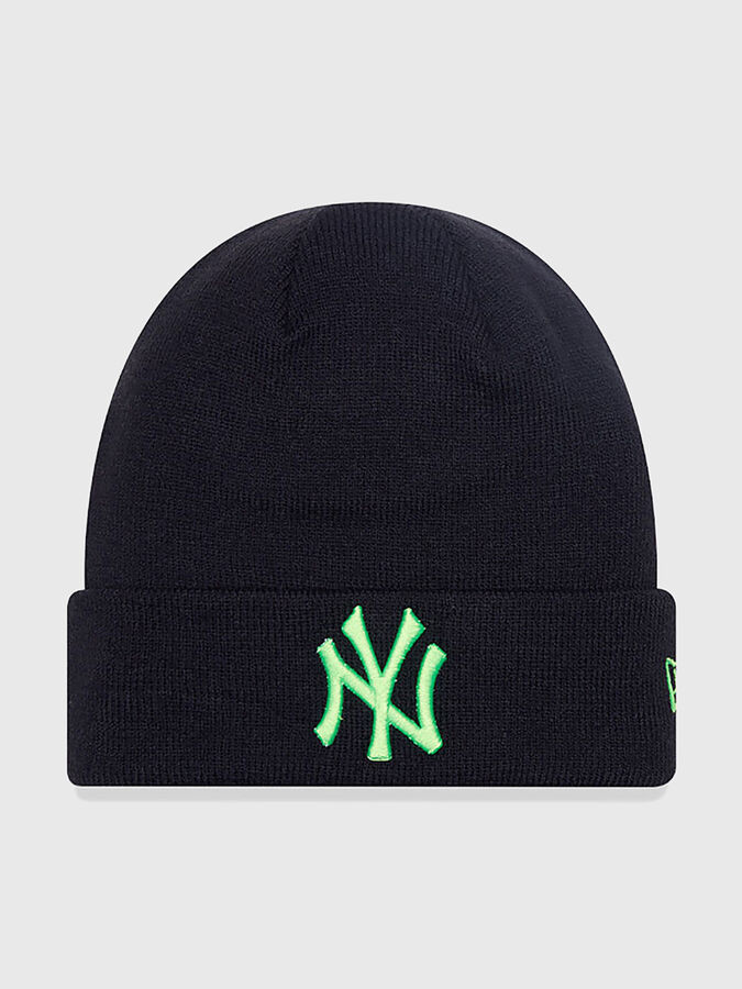 New Era Contrasting Embroidery Beanie