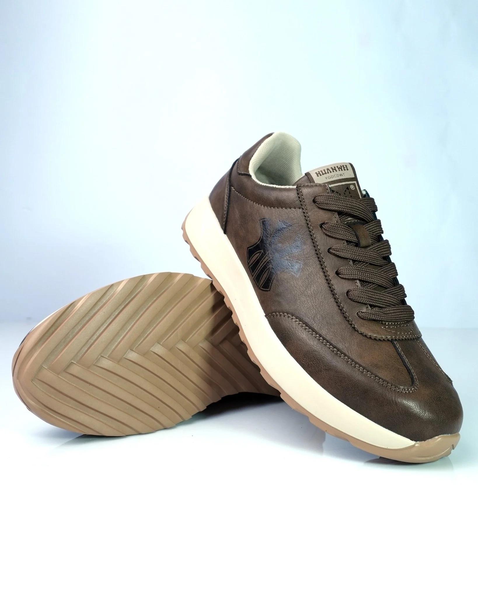 HUANWEI Brown Retro Sneakers For Men GS156