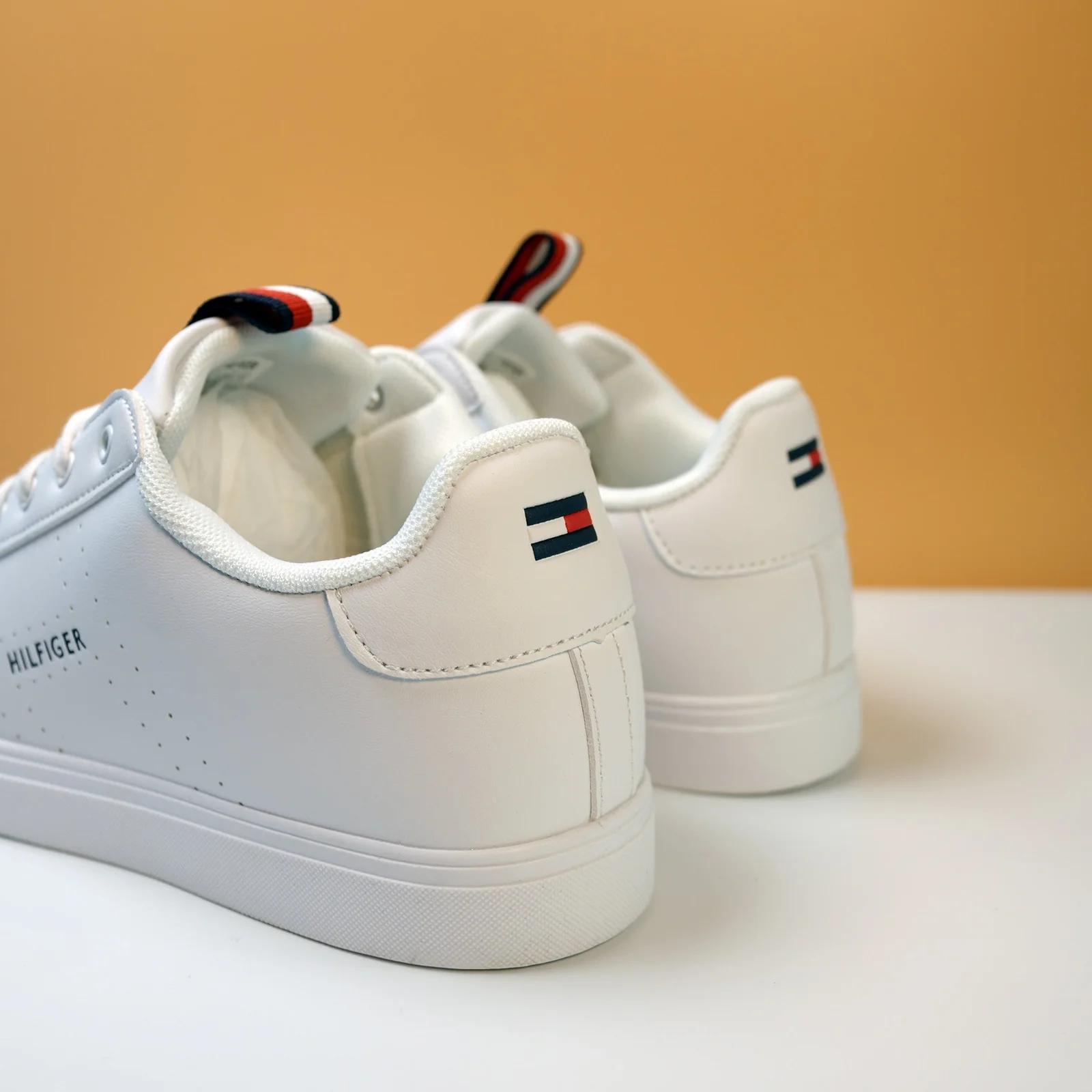 Tommy Hilfiger Men's White Court Sneakers GS126