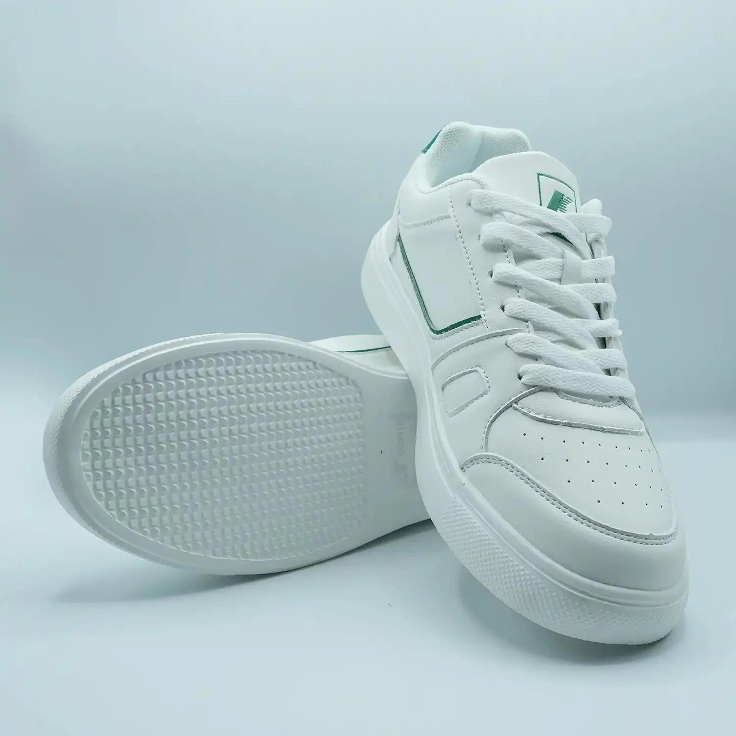 Sneakers with Tricolor Detail GS79