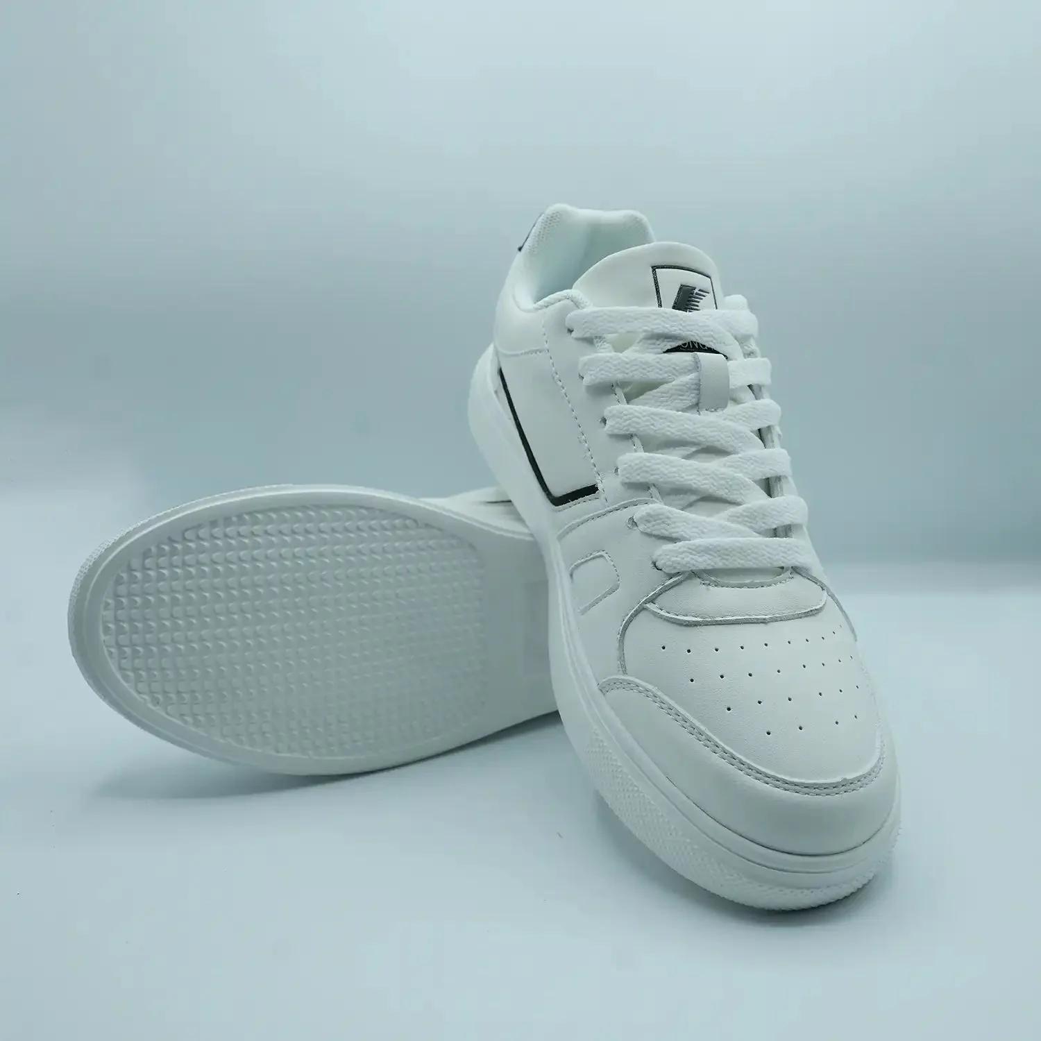 Sneakers with Tricolor Detail GS79