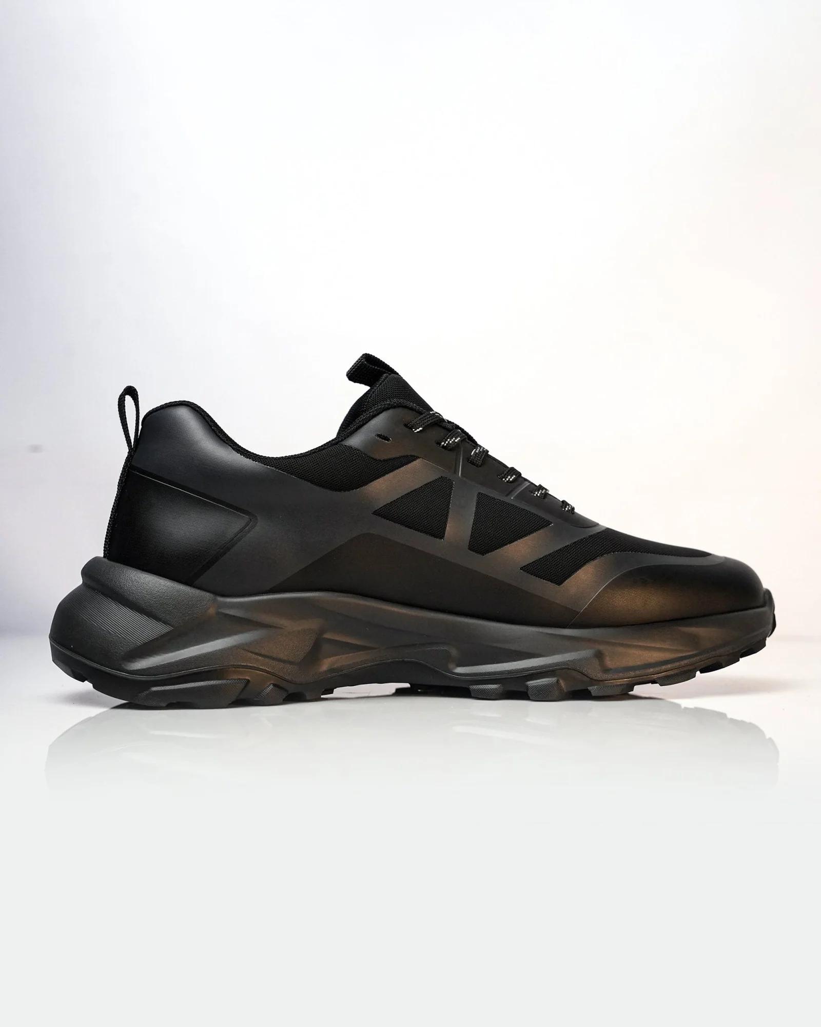 Warrior Black Grey Leisure Sports Shoes For Men GS143
